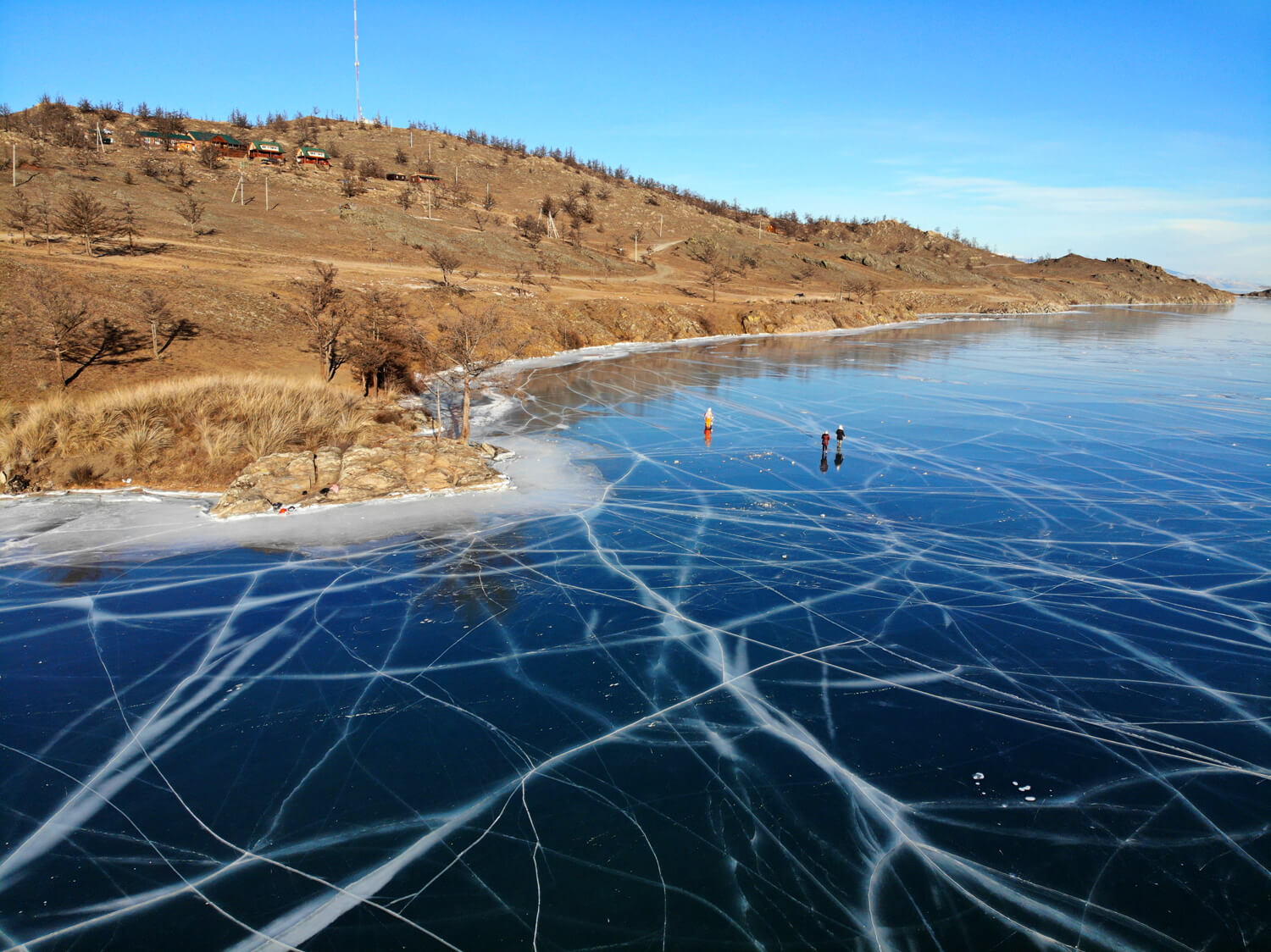 Малое море озера Байкал в декабре